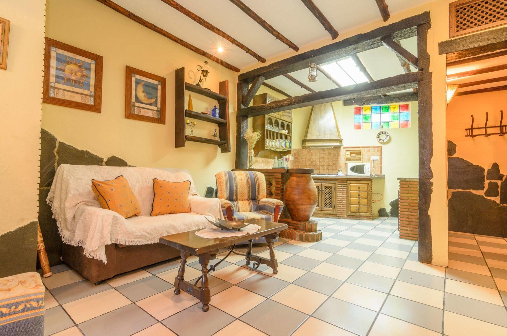 Lanjaron Rural Apartamentos ภายนอก รูปภาพ