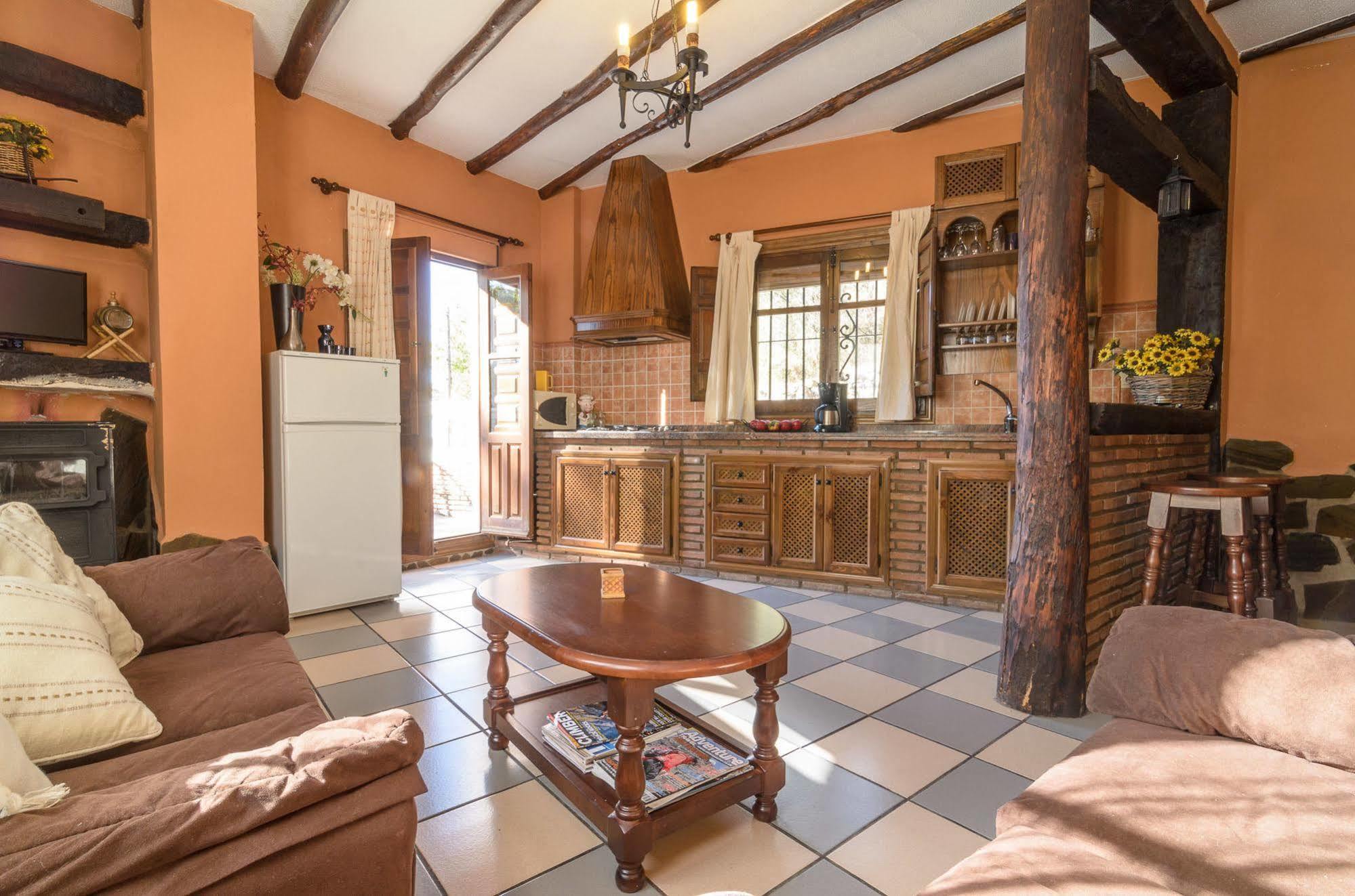 Lanjaron Rural Apartamentos ภายนอก รูปภาพ