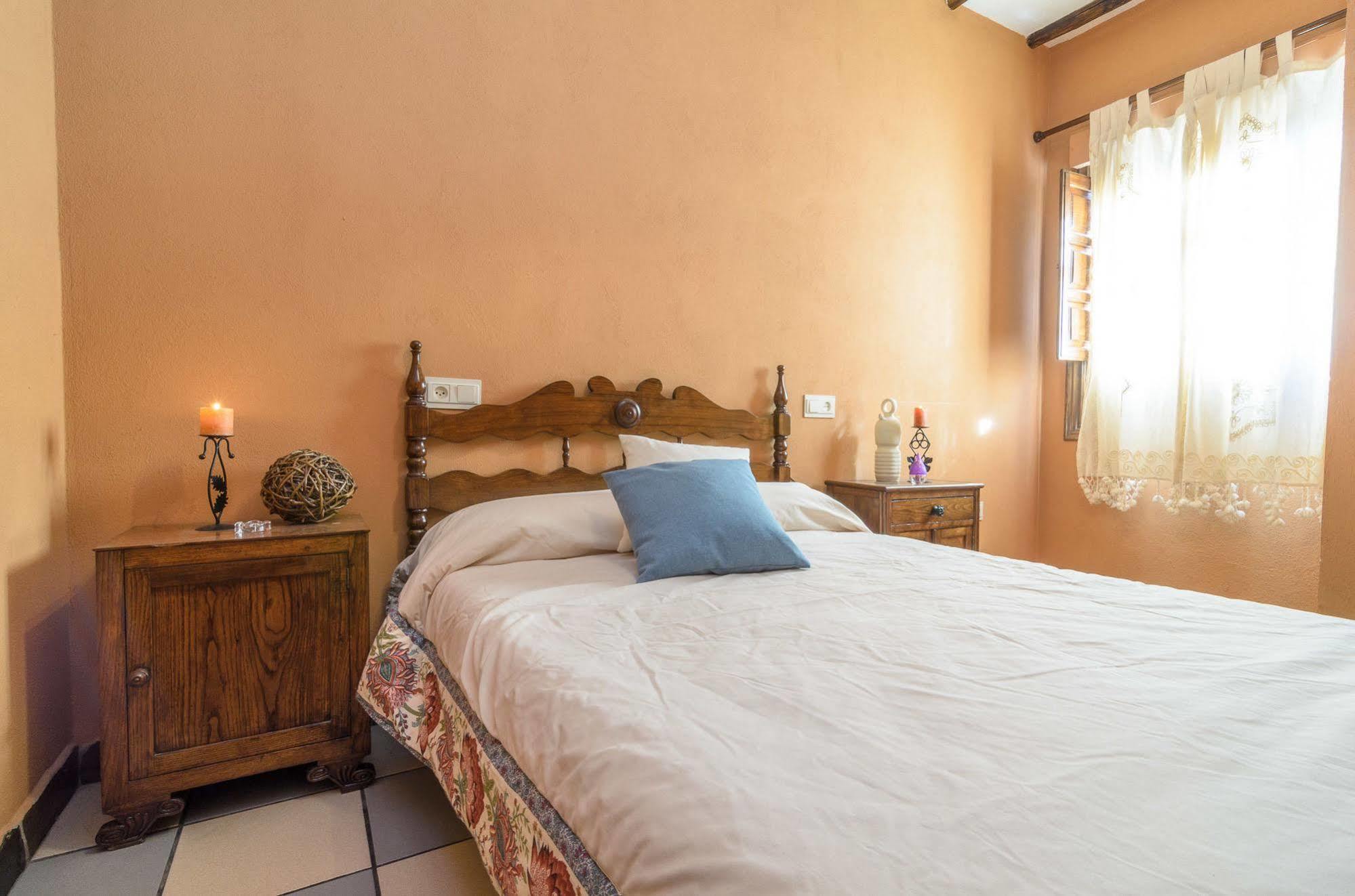 Lanjaron Rural Apartamentos ภายนอก รูปภาพ